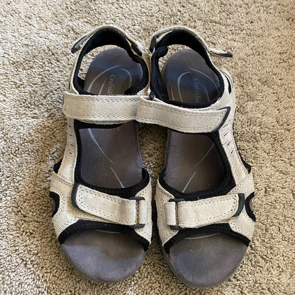 Croft and Barrow size 9 sandals